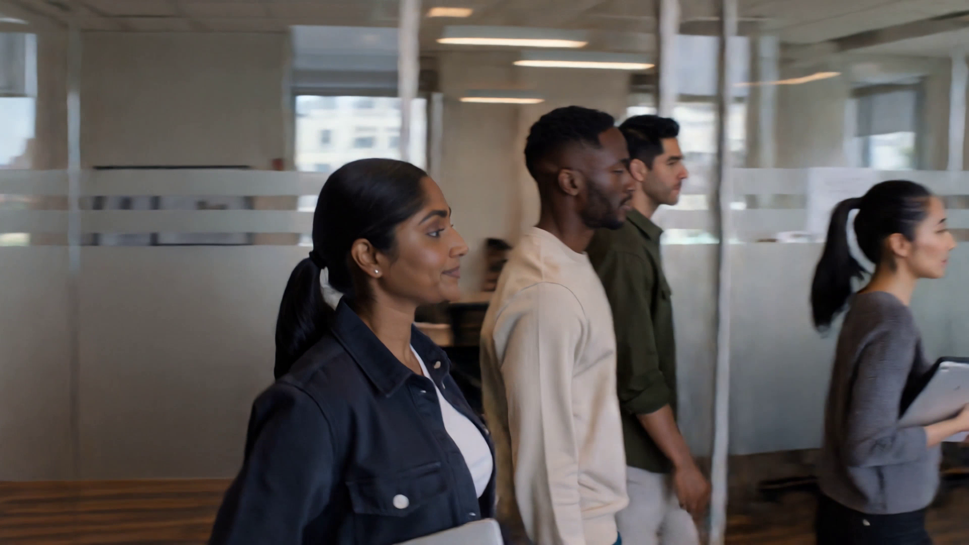 Briefing team image